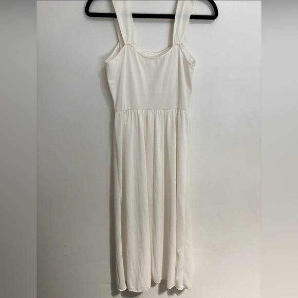 Vintage Laros Women’s Elegant White Lace Nightgown/Lingerie Size 34 ( Fits 4 US) - Picture 8 of 8